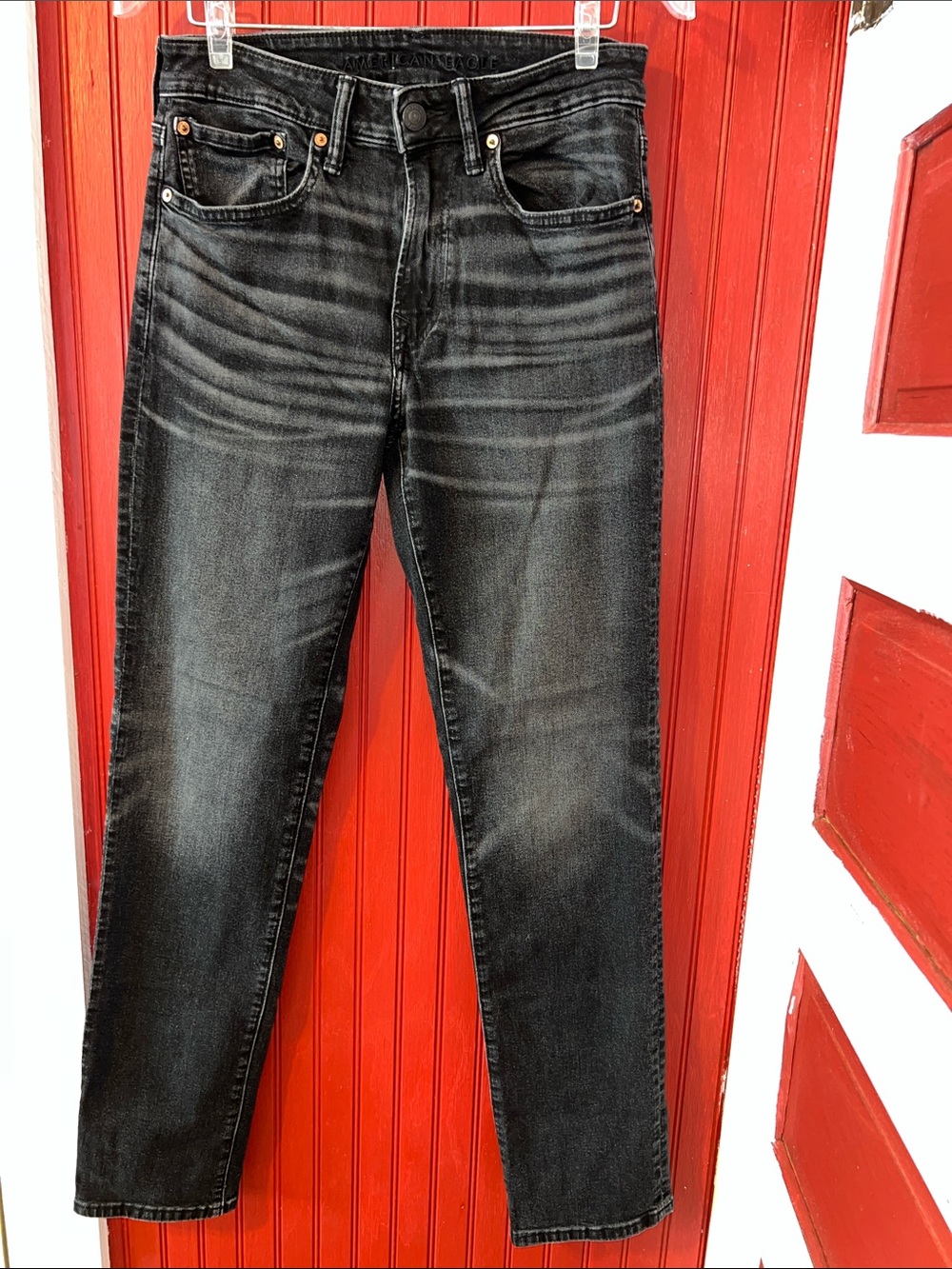 American Eagle Mens Airflex+ Athletic Fit Destroyed Black Jeans Size 28 X 34